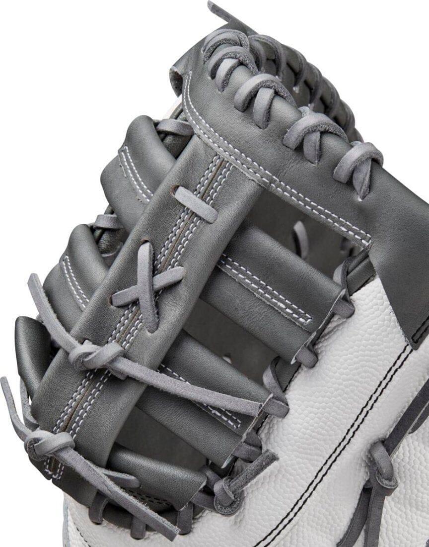 2024 Wilson Classic Series A2000 FP1620SS 12.5" Fastpitch First Base Mitt: WBW102682125 - Image 5