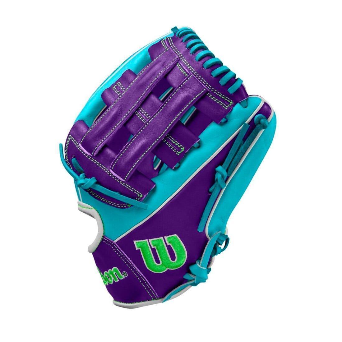 2024 Winter Wilson A2000 DW5 12” Infield/Outfield Baseball Glove: WBW10252212 - Image 3