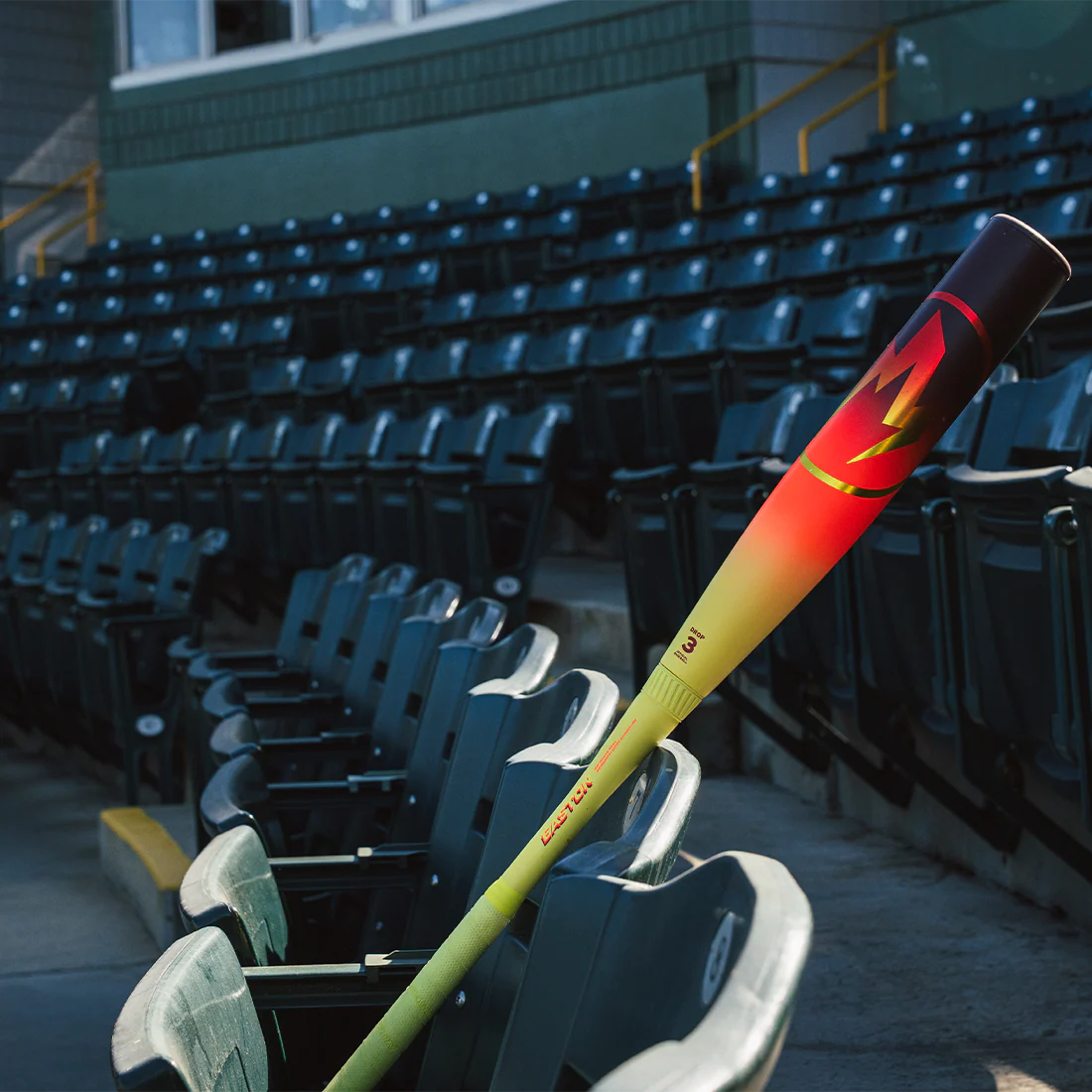 2026 Easton Hype Fire BBCOR 2 5/8" Baseball Bat: EBB6HYP3 - Image 3
