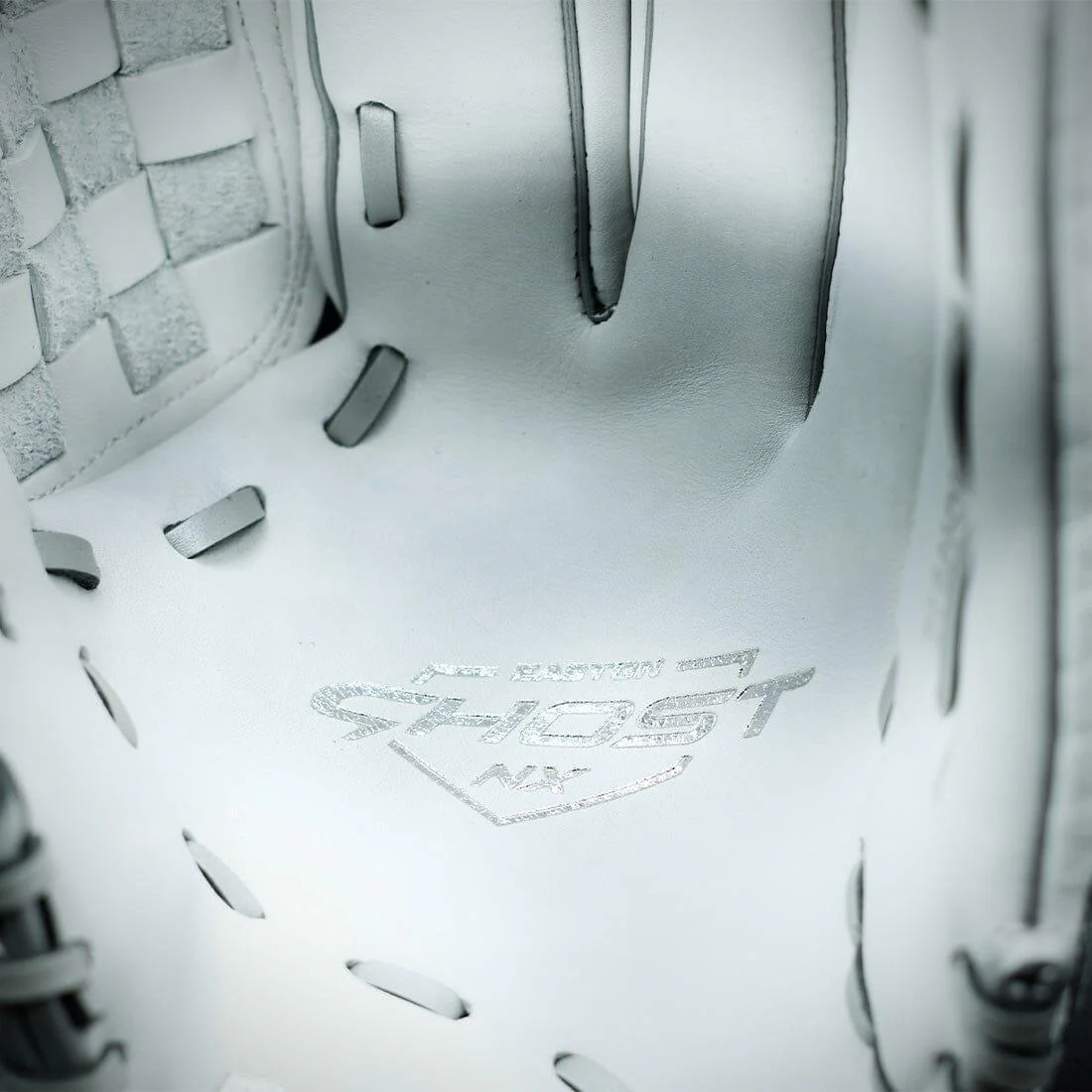 Easton Ghost NX 12.5" Pitcher/Infield Fastpitch Softball Glove: GNXFP125 - Image 9