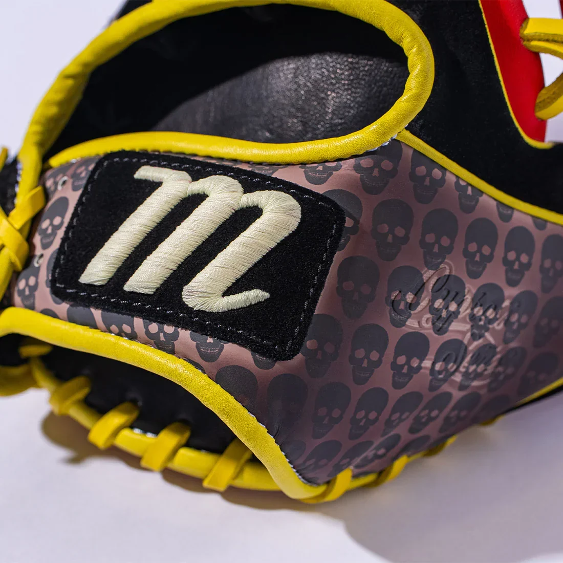 Marucci Nightshift Hot Head 11.50" Baseball Glove: MFGNTSHFT0406 - Image 5