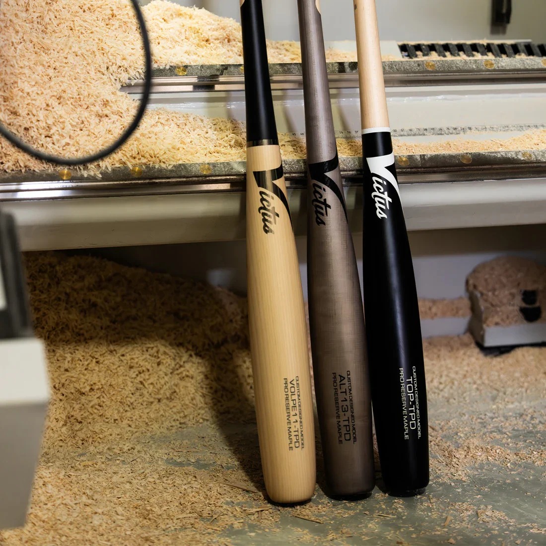 Victus Pro Reserve TOP Torpedo Maple Wood Baseball Bat: VRWMTOPTOR-N/BK - Image 2