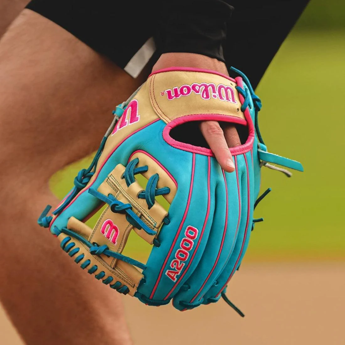 Wilson A2000 1786 11.5" Spring Collection Infield Baseball Glove: WBW102537115 - Image 3