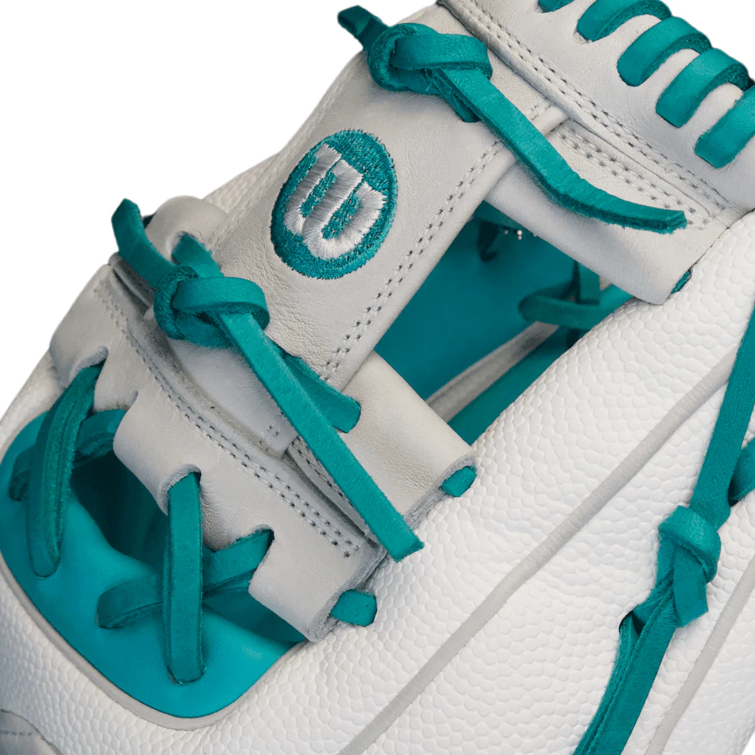 Wilson A2000 1786SS "Everest" 11.5" Infield Baseball Glove White/Teal - Image 6