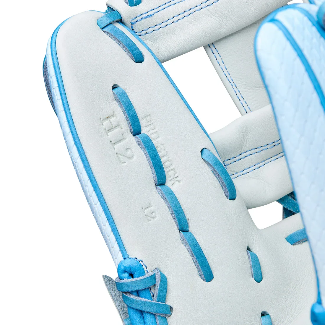 Wilson A2000 H12SS 12" Winter Collection Fastpitch Softball Glove: WBW10394612 - Image 8