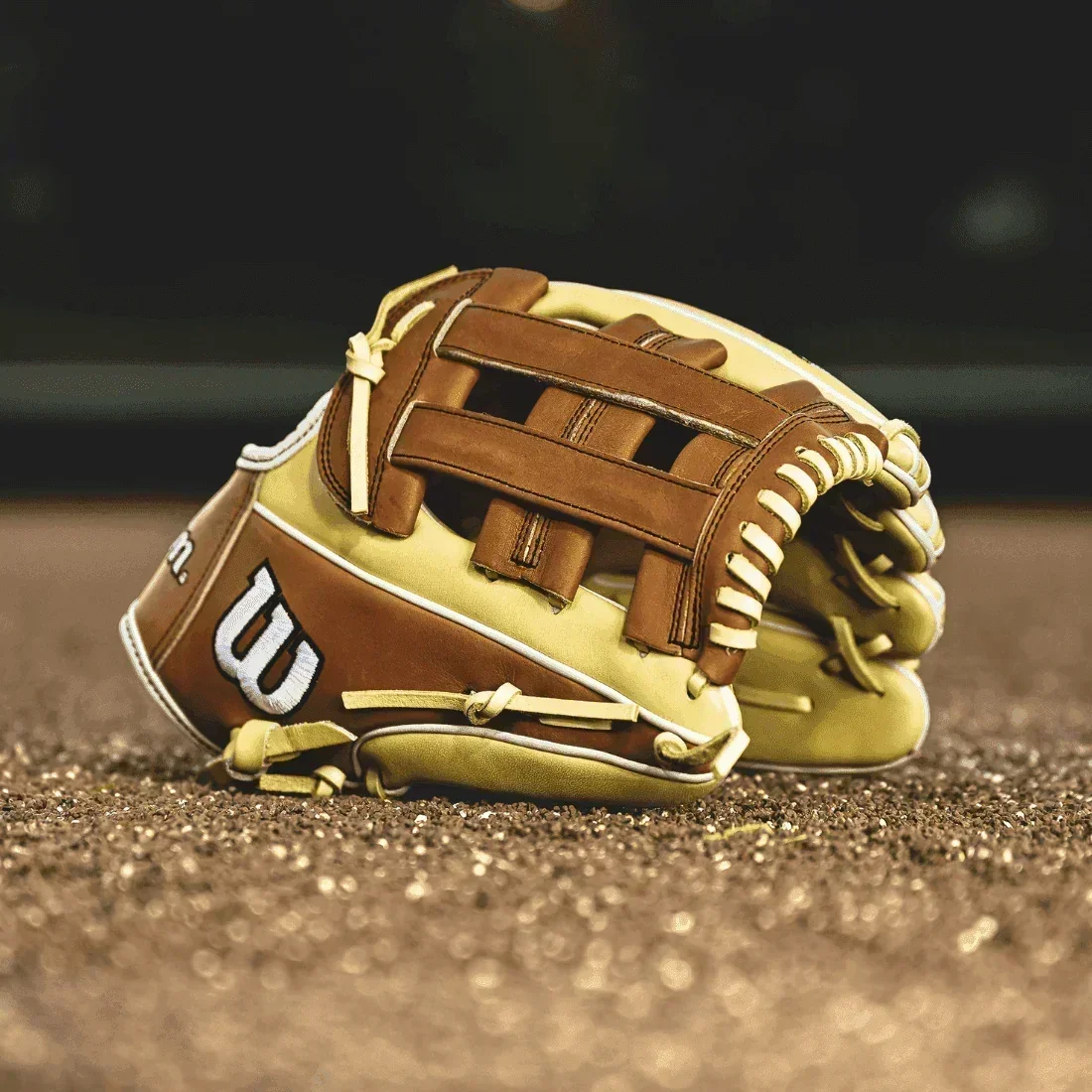 Winter 2024 A2000® FP1712 12” Infield Fastpitch Softball Glove: WBW10272412 - Image 11