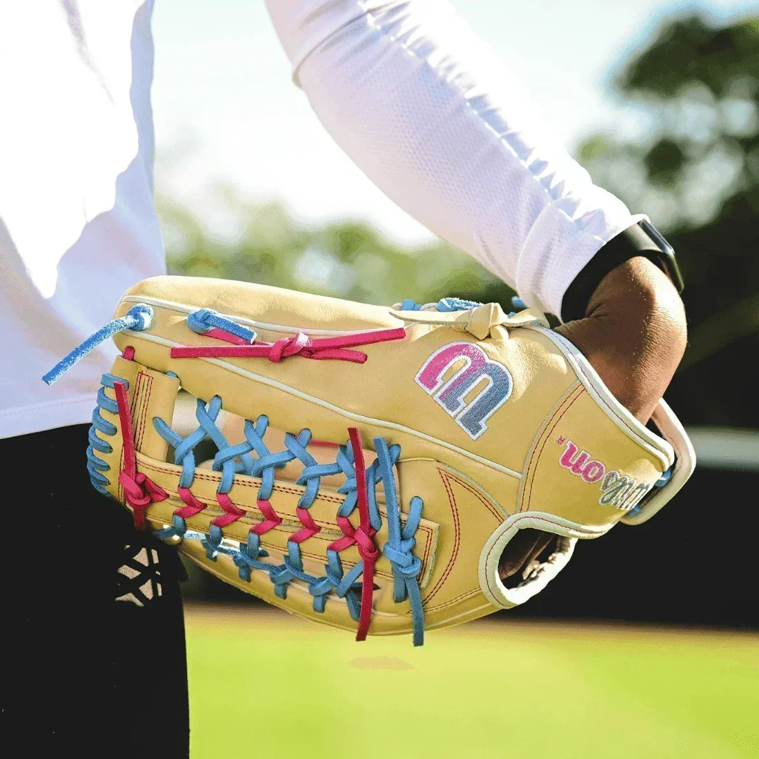 Winter 2024 A2000® T125 12.5” Outfield Fastpitch Softball Glove: WBW10274 - Image 3